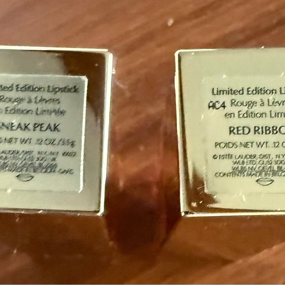 Estee Lauder Lipstick Duo - Bold Red and Soft Mauve - Picture 2 of 3